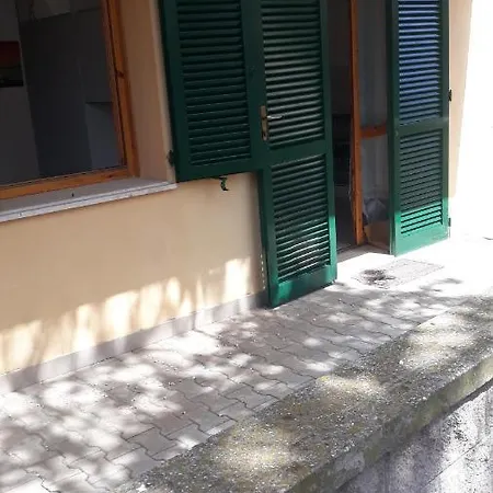 Monolocale Linda Apartment Cecina  Exterior photo